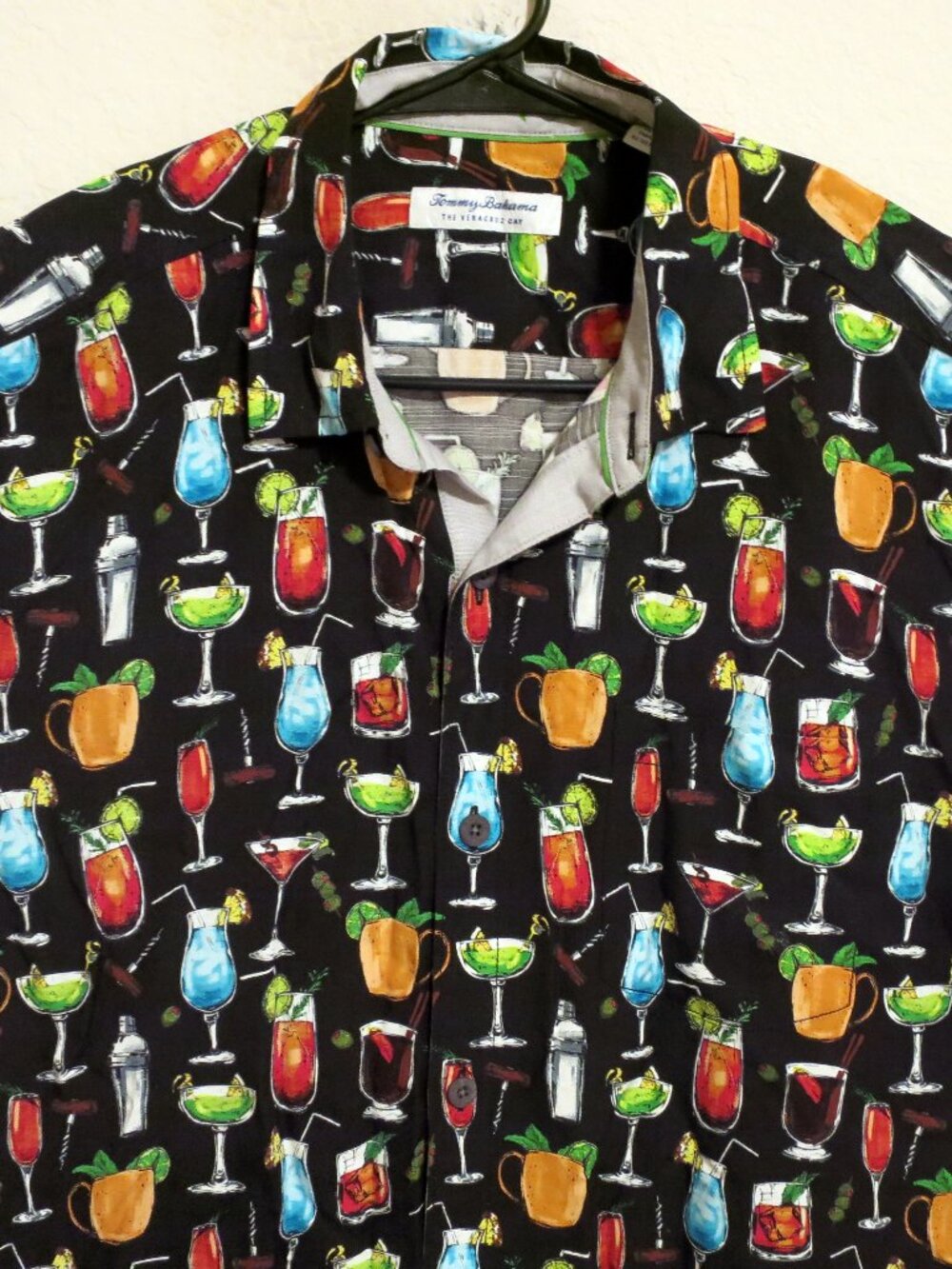 Tommy Bahama Shirt Mens Large Short Sleeve Button Veracruz Cay Cocktail Black